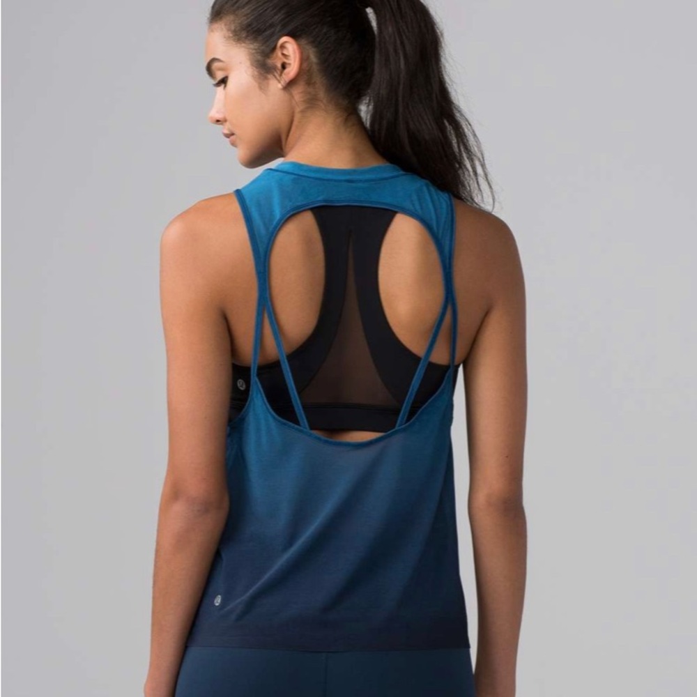 Lululemon Chase Me Tank Blue Size 2